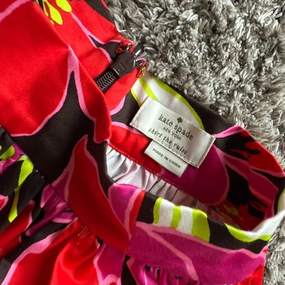 Kate Spade Coreen Cupcake Magenta Floral Preppy Fun Skirt Size 2 - Picture 6 of 11